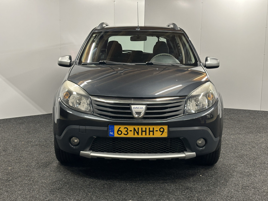 41600638-1.jpg