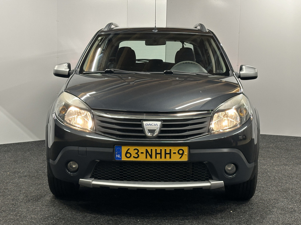 41600638-24.jpg