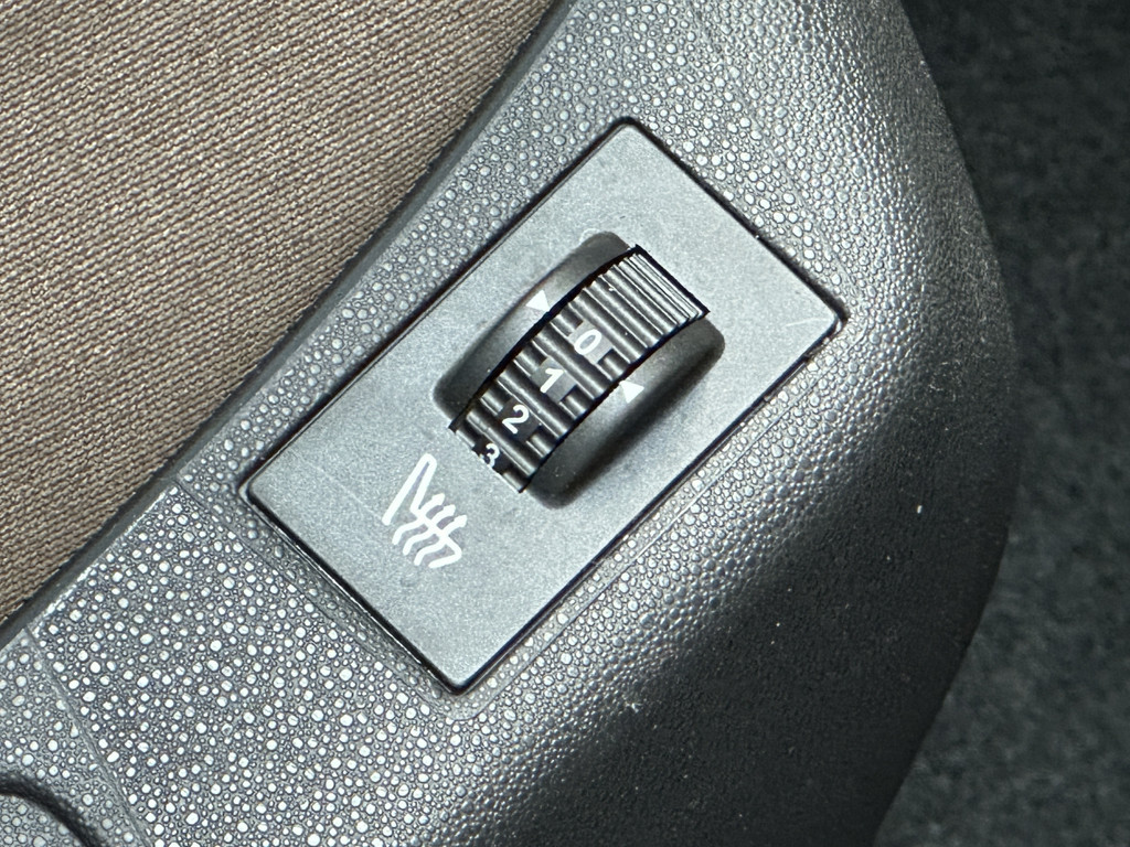 43645269-29.jpg