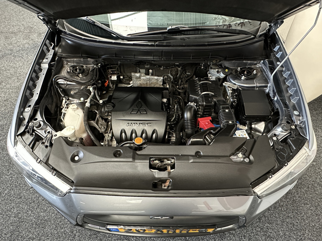 44403998-45.jpg