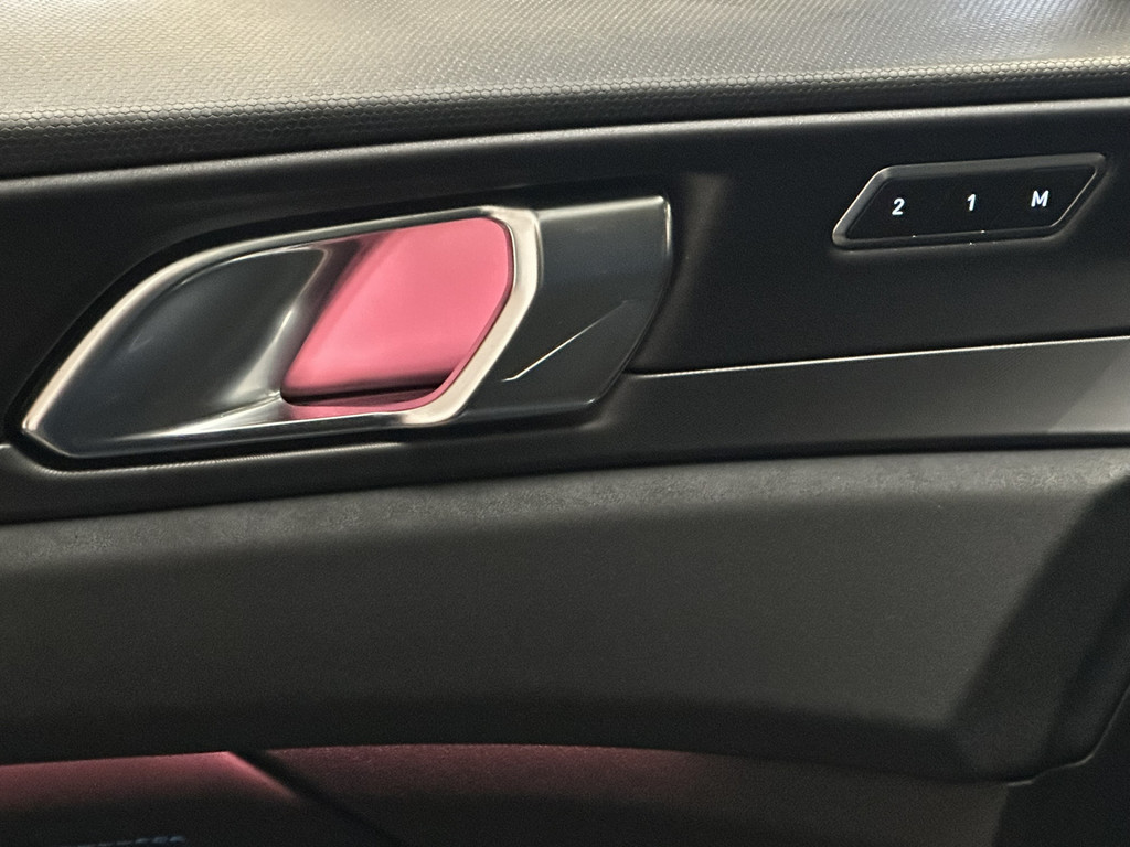 44560072-16.jpg